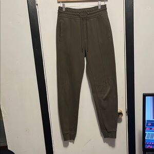 Men’s Olive Jogger Pants